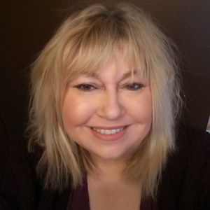 Meet your Posher, Leanne